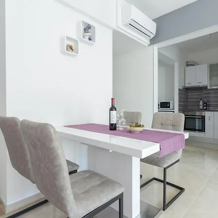 Apartment Bright Style